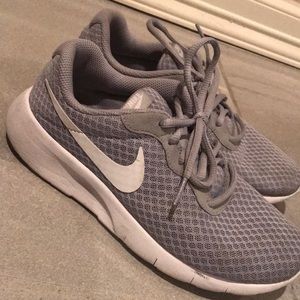 Nike shoes size 5Y